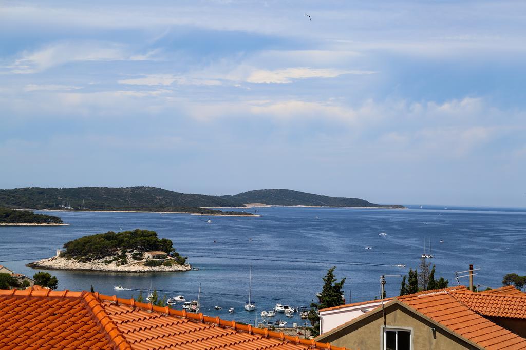 Apartments Divkovic Hvar Town Exterior foto